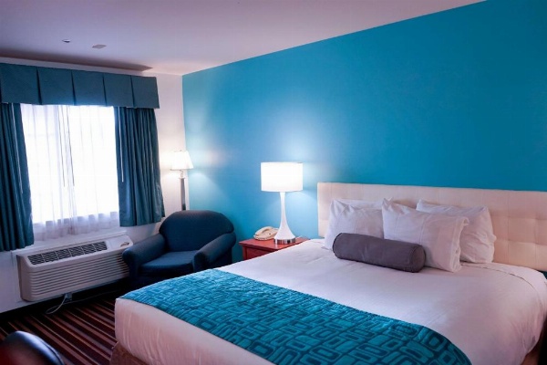 Howard Johnson by Wyndham Salinas image 15