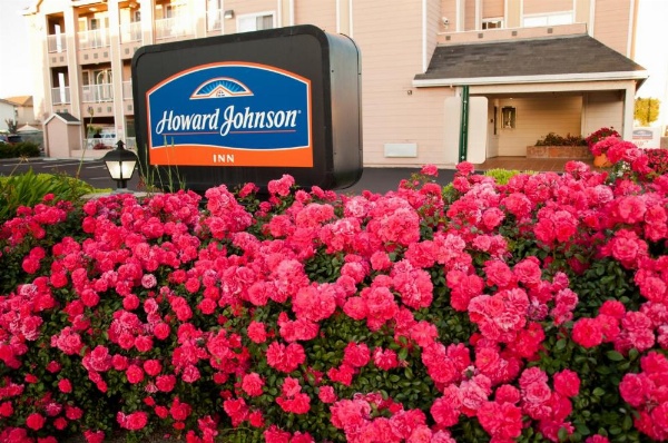 Howard Johnson by Wyndham Salinas image 22